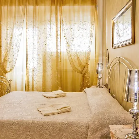 Centro Bed & Breakfast 3*